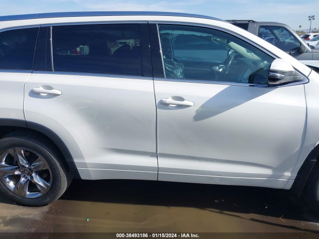 Toyota Highlander Limited Platinum 2017 5TDDZRFH8HS374986 Image 12