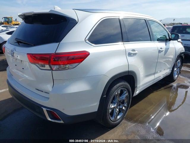 Toyota Highlander Limited Platinum 2017 5TDDZRFH8HS374986 Image 4