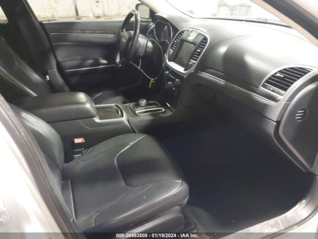 2015 CHRYSLER 300C 2C3CCAEG1FH849255 Photo 4