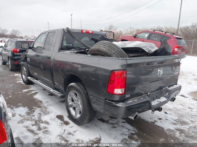 RAM 1500 Express Quad Cab 4x4 6'4 Box 2017 1C6RR7FT7HS612940 Image 3