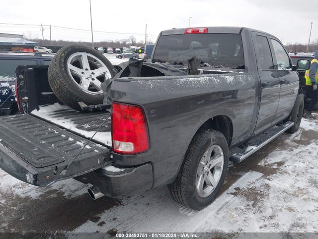 RAM 1500 Express Quad Cab 4x4 6'4 Box 2017 1C6RR7FT7HS612940 Image 4