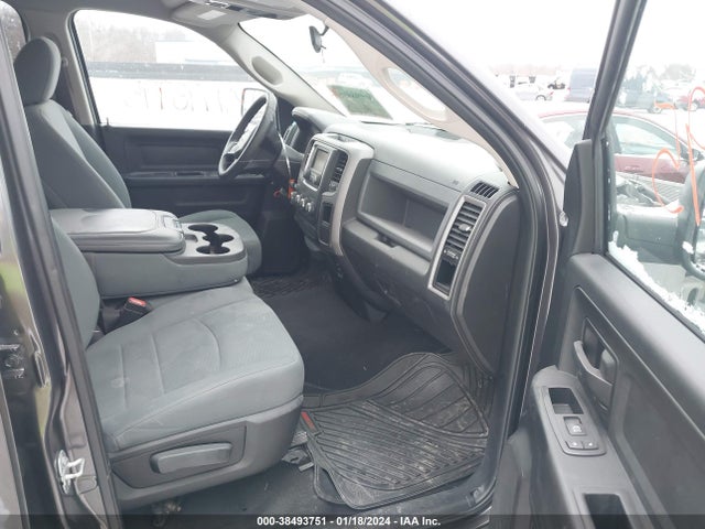 RAM 1500 Express Quad Cab 4x4 6'4 Box 2017 1C6RR7FT7HS612940 Image 5