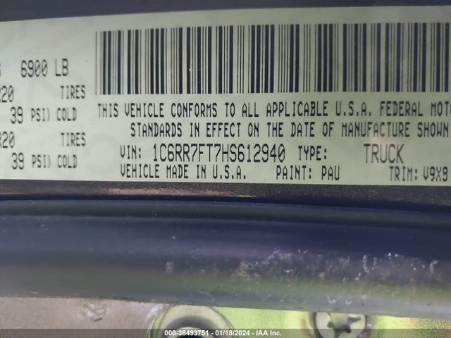 RAM 1500 Express Quad Cab 4x4 6'4 Box 2017 1C6RR7FT7HS612940 Image 9