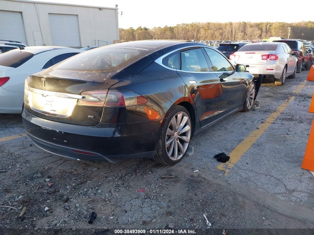 Tesla Model S 60/70/85 2015 5YJSA1E11FF120302 Image 4