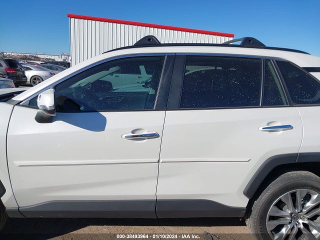 Продажа на аукционе авто 2022 Toyota Rav4 Limited, vin: 2T3Y1RFV3NW197742, номер лота: 38493964