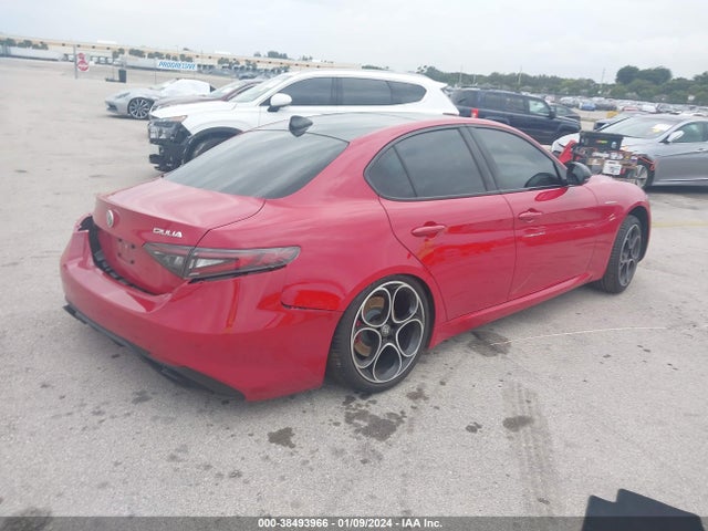 ZARFAMBNXR7677820 Alfa Romeo Giulia Veloce Rwd