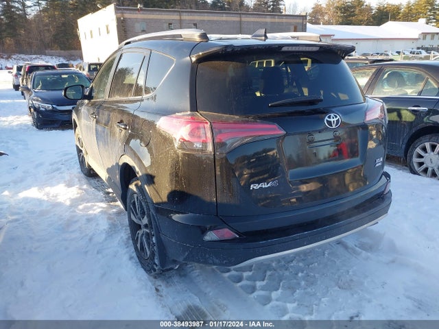 Toyota Rav4 Xle 2018 2T3RFREV3JW828331 Image 3