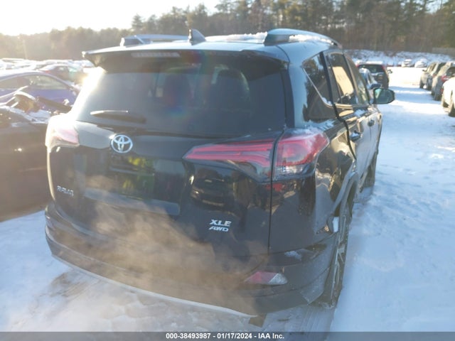 Toyota Rav4 Xle 2018 2T3RFREV3JW828331 Image 4
