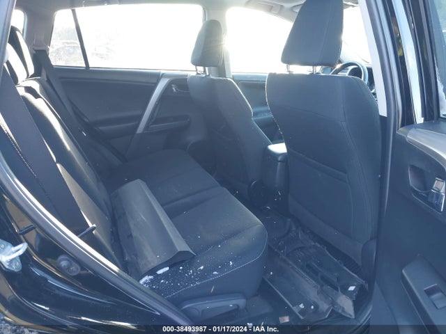 Toyota Rav4 Xle 2018 2T3RFREV3JW828331 Image 8