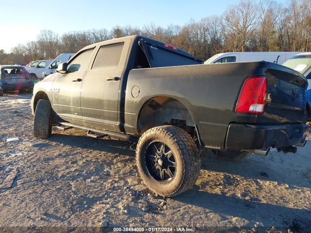 RAM 1500 Express  4x4 5'7 Box 2017 3C6RR7KT3HG582753 Image 3