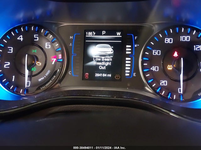 1C3CCCDG3FN627921 Chrysler 200 S