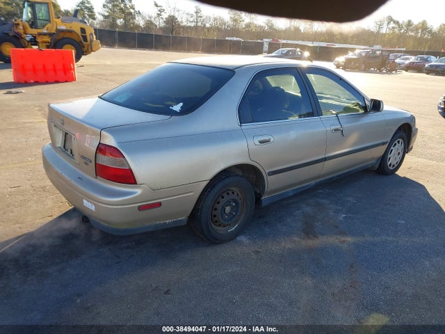 1994 HONDA ACCORD LX VIN: JHMCD5530RC009941