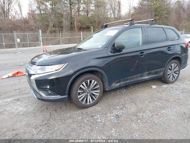 JA4AZ3A32KZ004547 Mitsubishi Outlander Es