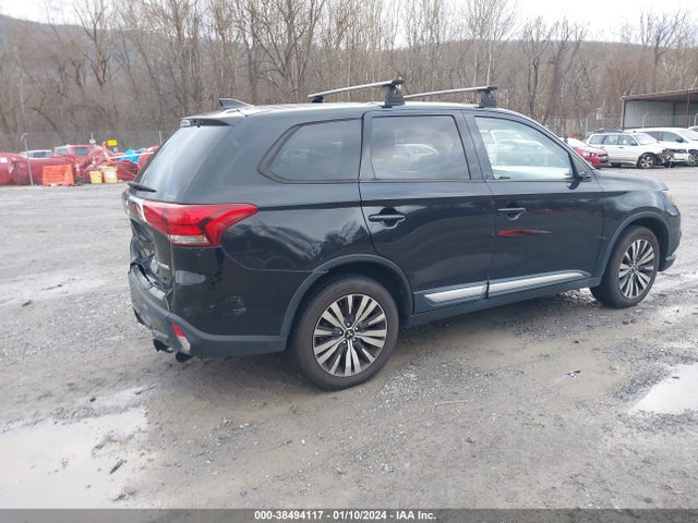 JA4AZ3A32KZ004547 Mitsubishi Outlander Es