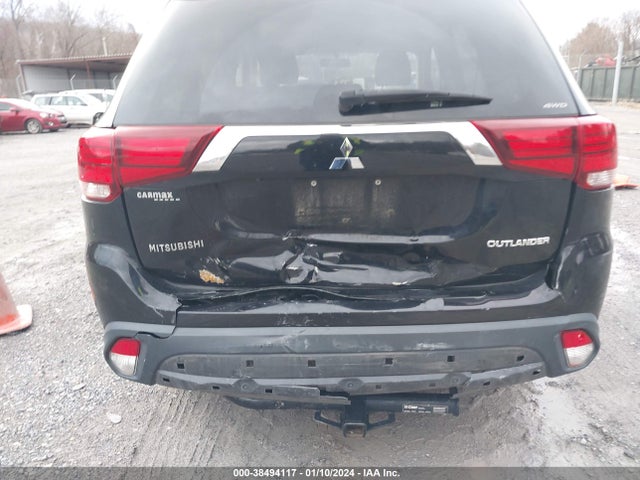 JA4AZ3A32KZ004547 Mitsubishi Outlander Es