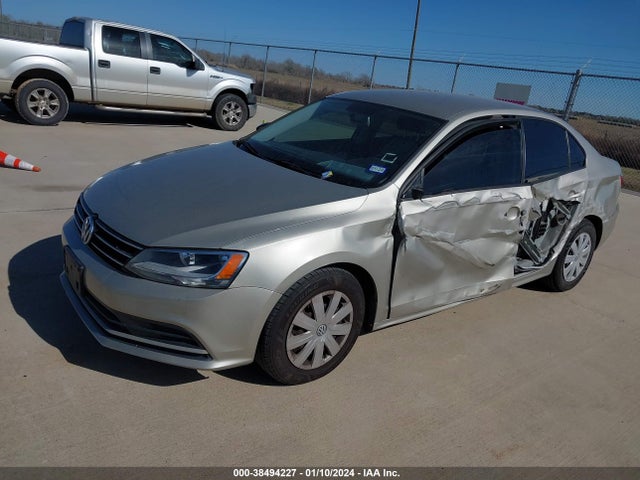 3VW2K7AJ0FM285725 Volkswagen Jetta 2.0l S