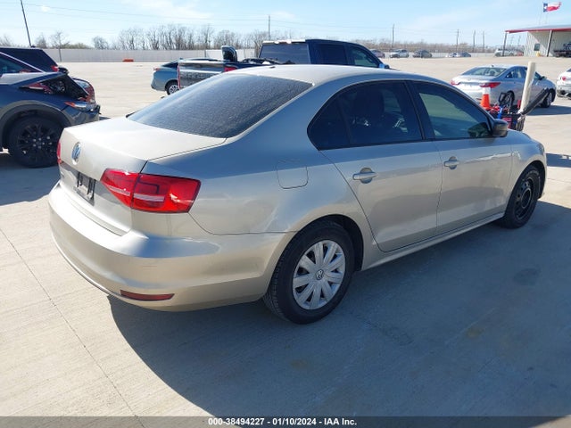 3VW2K7AJ0FM285725 Volkswagen Jetta 2.0l S