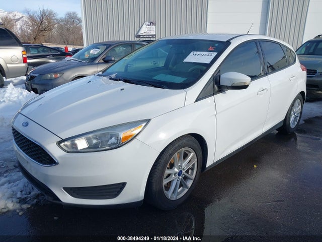 2016 FORD FOCUS SE VIN: 1FADP3K25GL271972