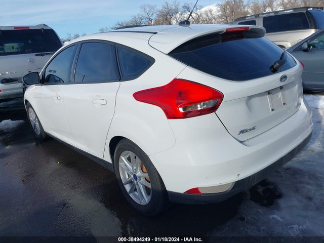2016 FORD FOCUS SE VIN: 1FADP3K25GL271972