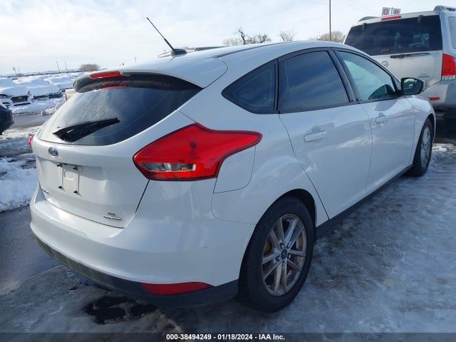 2016 FORD FOCUS SE VIN: 1FADP3K25GL271972