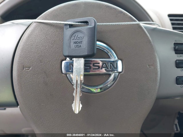 2005 NISSAN PATHFINDER SE VIN: 5N1AR18U85C773744