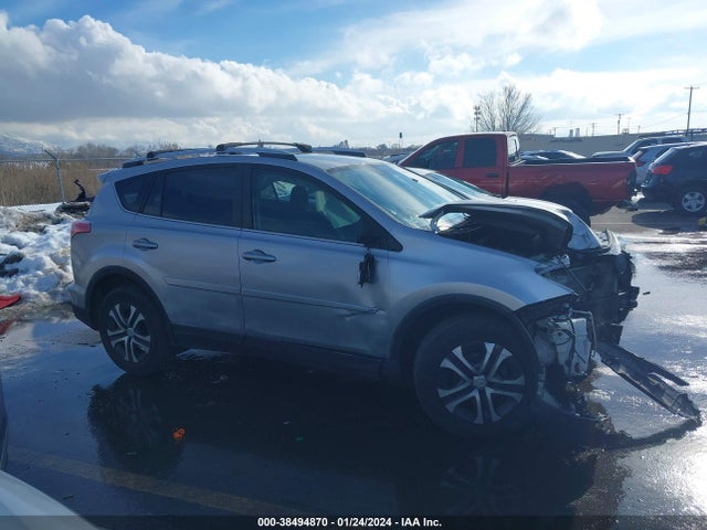Toyota RAV4 LE 2016 2T3BFREV8GW533588 Image 12