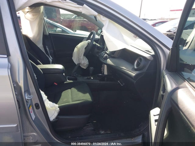 Toyota RAV4 LE 2016 2T3BFREV8GW533588 Image 5