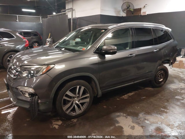 Honda Pilot Touring 2018 5FNYF6H99JB033556 Image 2