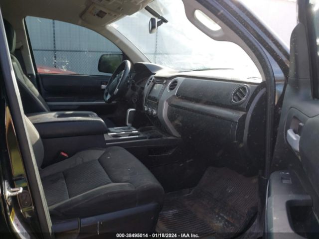 5TFEW5F12HX228506 Toyota Tundra Sr5 5.7l V8