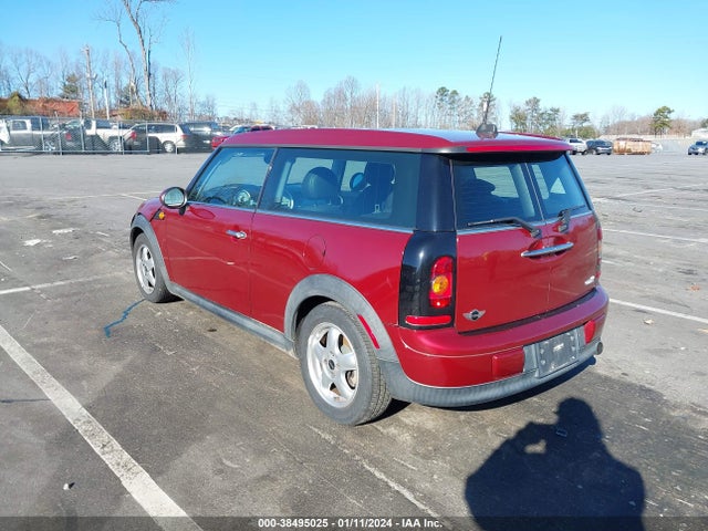 2010 MINI COOPER CLUBMAN WMWML3C55ATX38634 Photo 2