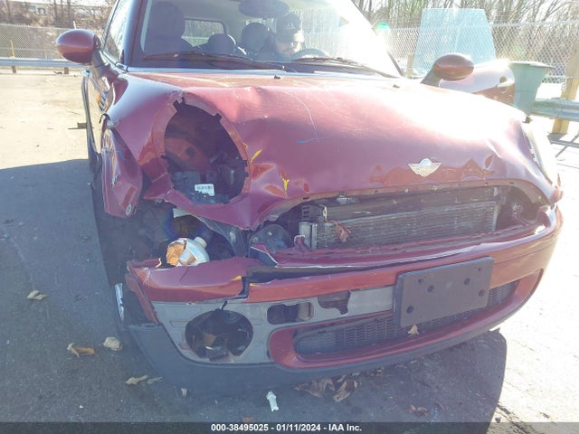 2010 MINI COOPER CLUBMAN WMWML3C55ATX38634 Photo 5