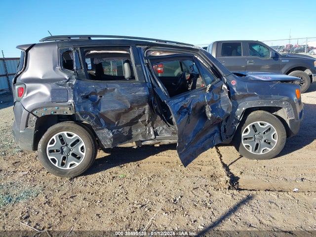 Jeep Renegade Trailhawk 2016 ZACCJBCT0GPD67027 Image 12