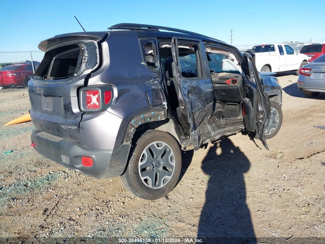 Jeep Renegade Trailhawk 2016 ZACCJBCT0GPD67027 Image 4