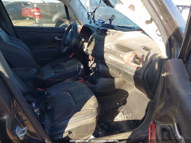 Jeep Renegade Trailhawk 2016 ZACCJBCT0GPD67027 Image 5