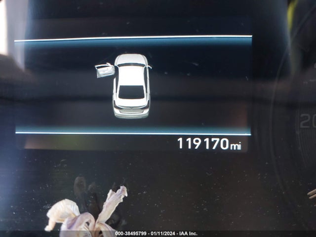 Genesis G80 3.8 2018 KMHGN4JE2JU225334 Image 16
