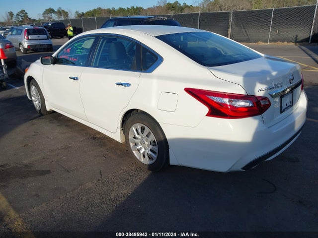 Продаж на аукціоні авто 2017 Nissan Altima 2.5 S, vin: 1N4AL3AP3HC277685, номер лоту: 38495942