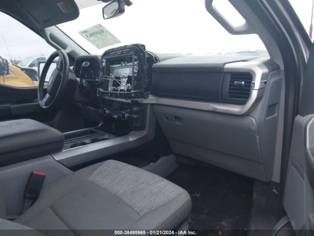 1FTFW1E5XNFA48032 Ford F-150 Xlt