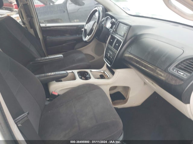 2011 DODGE GRAND CARAVAN CREW VIN: 2D4RN5DG3BR656993