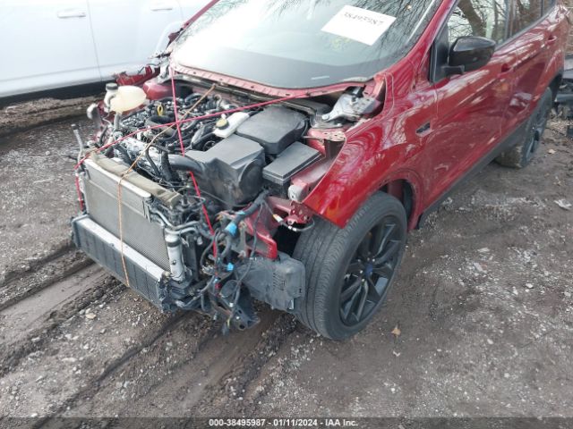 1FMCU9GDXJUC58885 Ford ESCAPE SE