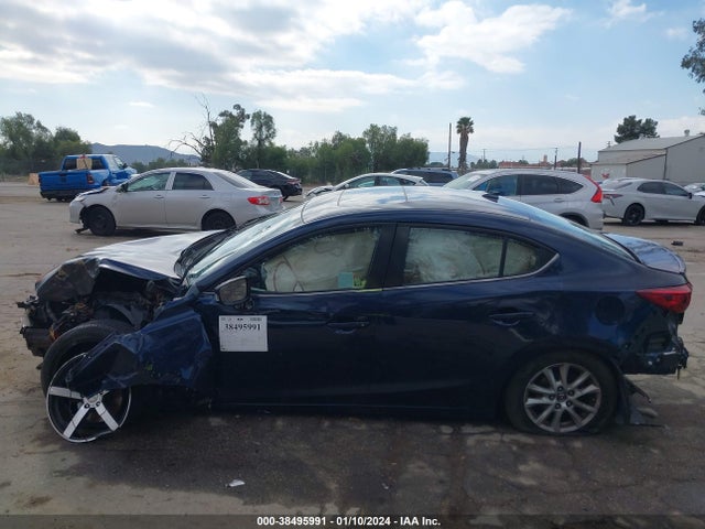 Mazda Mazda3 I Touring 2016 JM1BM1W71G1300013 Image 13