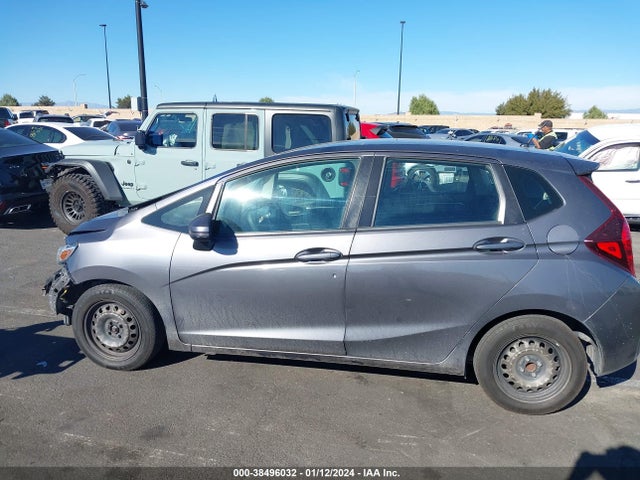 Honda FIT LX 2015 3HGGK5H50FM708536 Image 15