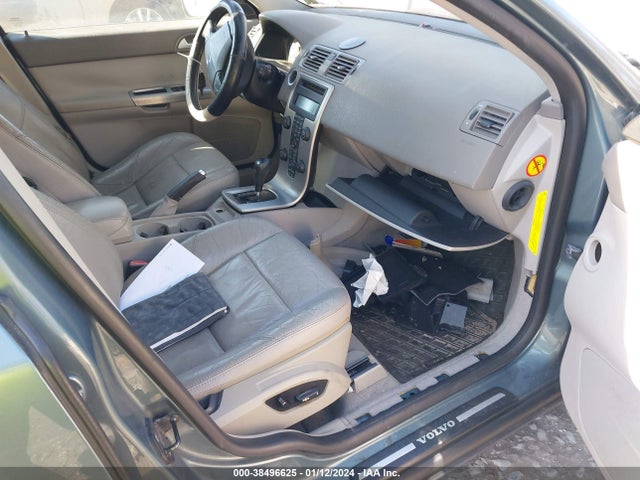 2005 VOLVO V50 T5/T5 AWD VIN: YV1MJ682352089852