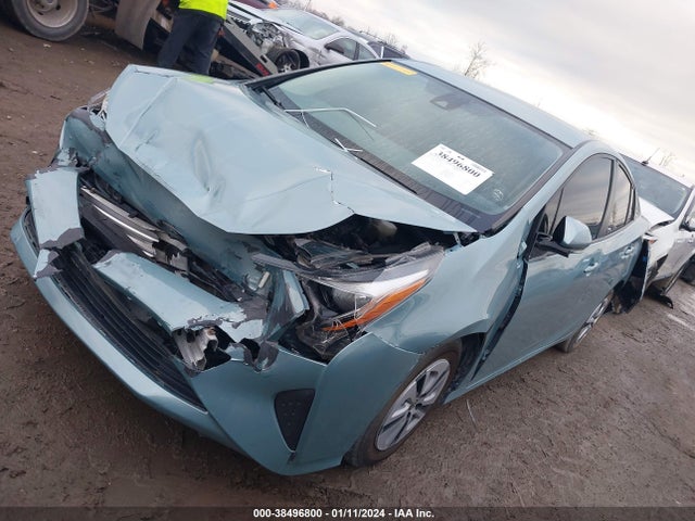 Toyota Prius Two 2018 JTDKBRFU7J3601102 Image 2
