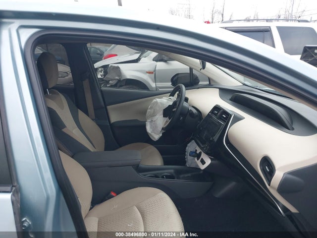 Toyota Prius Two 2018 JTDKBRFU7J3601102 Image 5