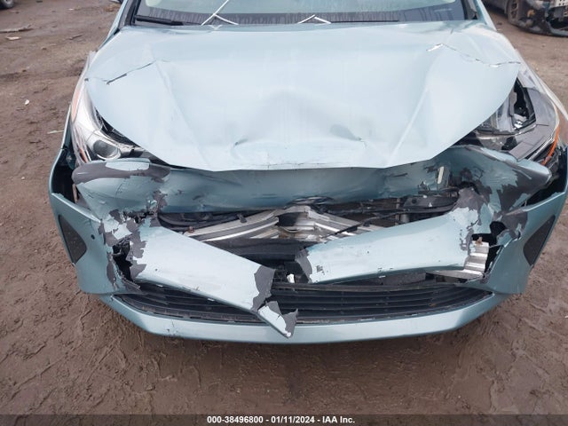 Toyota Prius Two 2018 JTDKBRFU7J3601102 Image 6