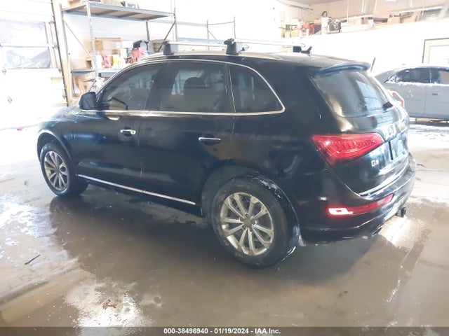 Audi Q5 2.0t Premium 2017 WA1C2AFP6HA082284 Image 3