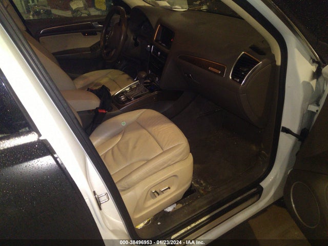 WA1LFAFP9EA130764 Audi Q5 2.0t Premium