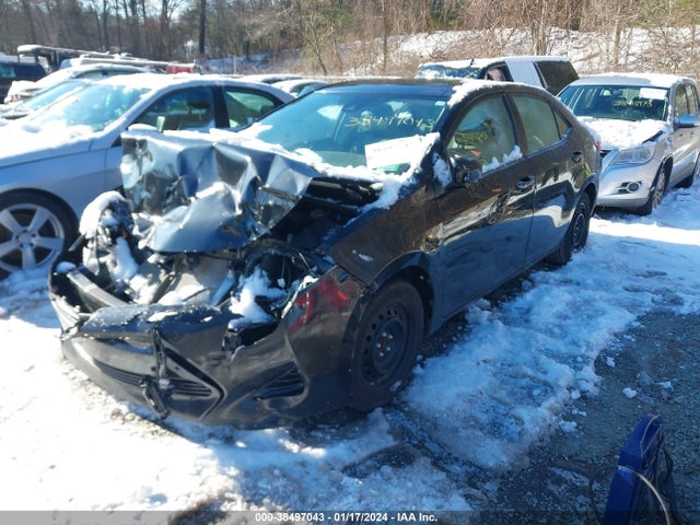 Toyota COROLLA LE 2018 2T1BURHE1JC968780 Image 2