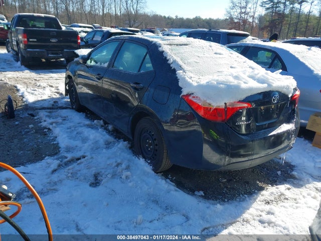 Toyota COROLLA LE 2018 2T1BURHE1JC968780 Image 3