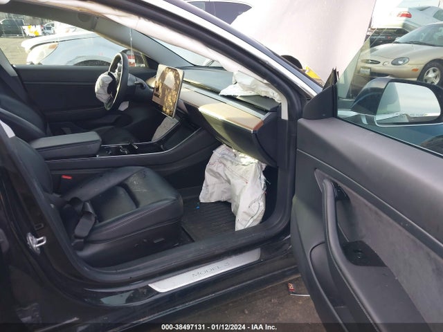 Tesla MODEL 3 2020 5YJ3E1EA5LF747346 Image 5